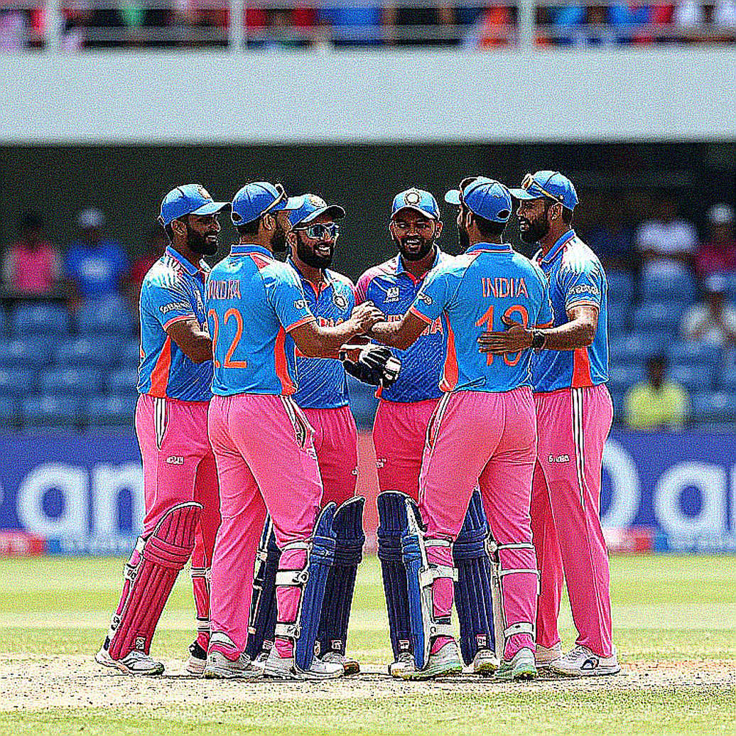 ছয় রানের জয়, আঠারো বছরের ঋণ: নিলাম যেভাবে ক্রিকেটের আবেগকে দাম দেয়